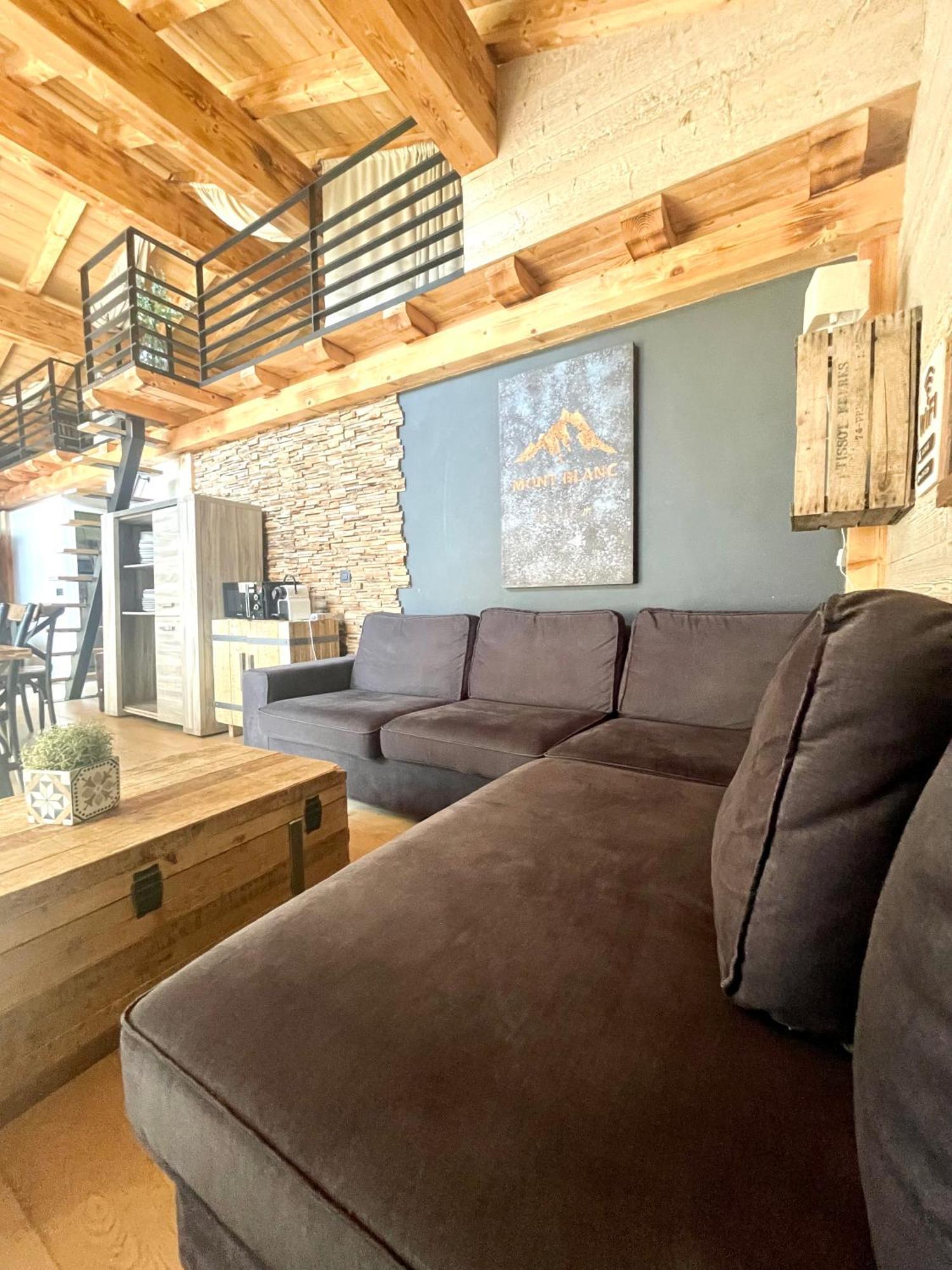 Chalet Le Petit Nicolas, Jacuzzi, Vue Mont Blanc Chamonix Exterior foto