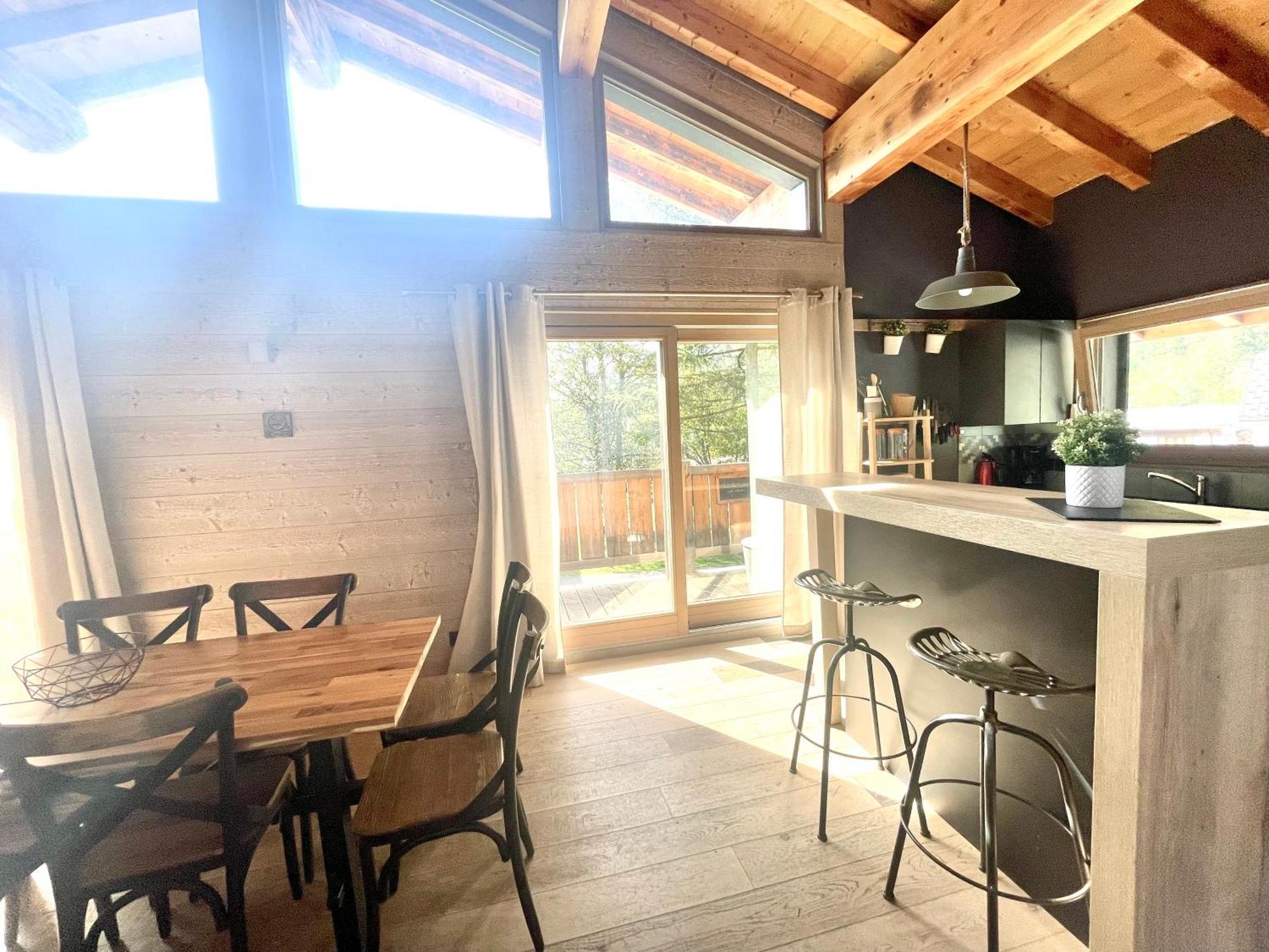 Chalet Le Petit Nicolas, Jacuzzi, Vue Mont Blanc Chamonix Exterior foto
