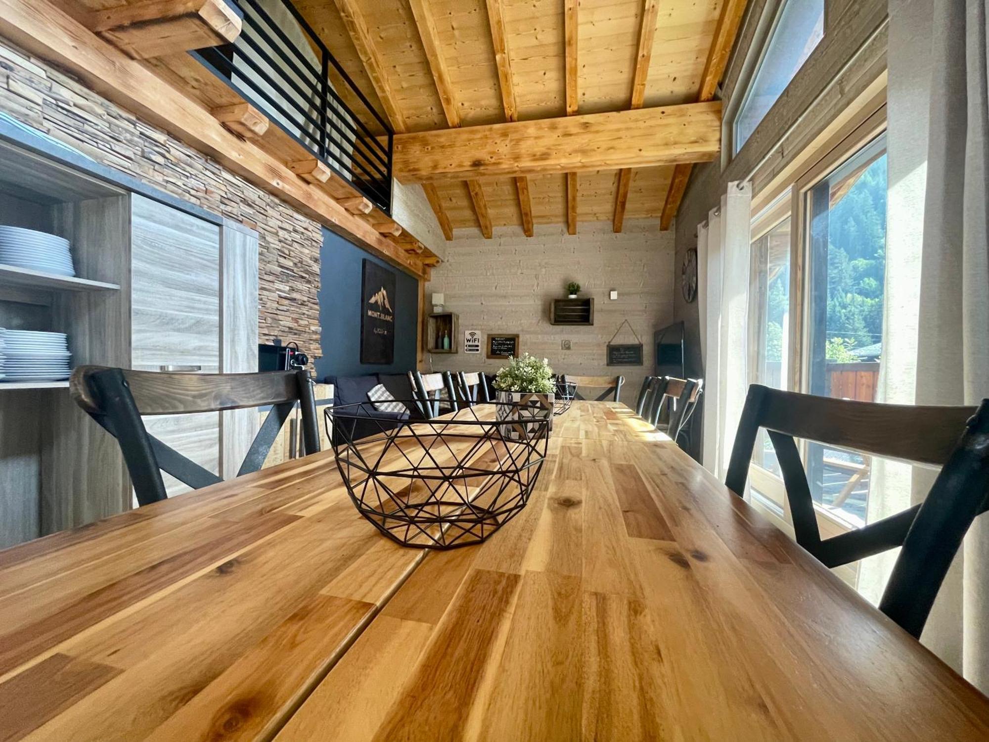 Chalet Le Petit Nicolas, Jacuzzi, Vue Mont Blanc Chamonix Exterior foto
