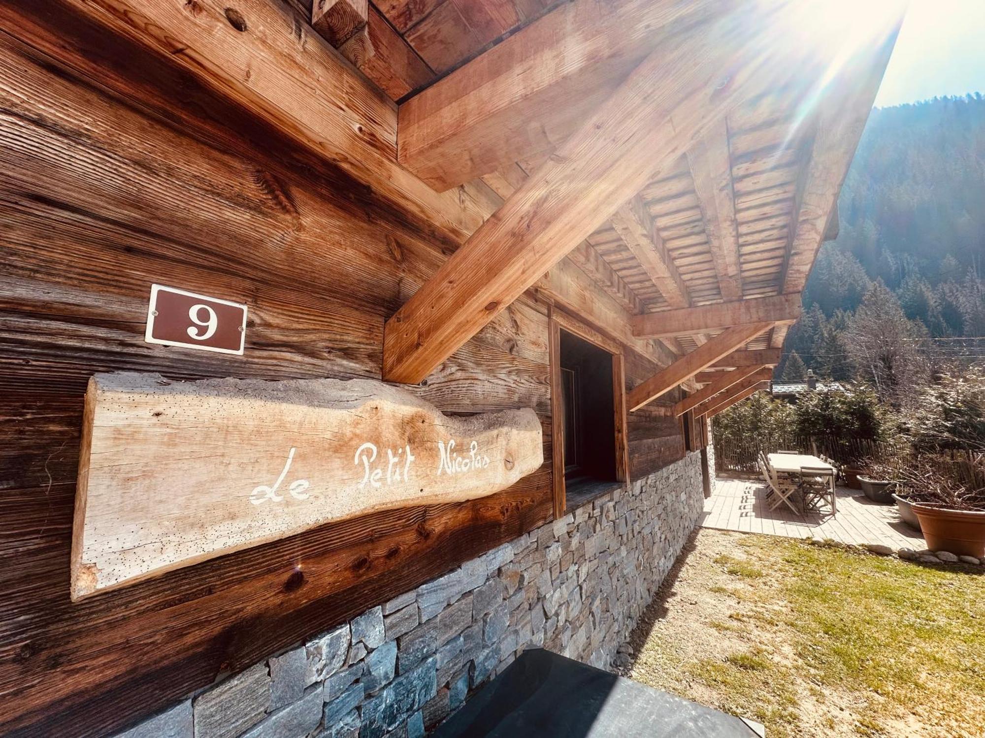 Chalet Le Petit Nicolas, Jacuzzi, Vue Mont Blanc Chamonix Exterior foto